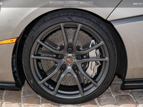 Used 2018 McLaren 570S Coupe RWD image 44