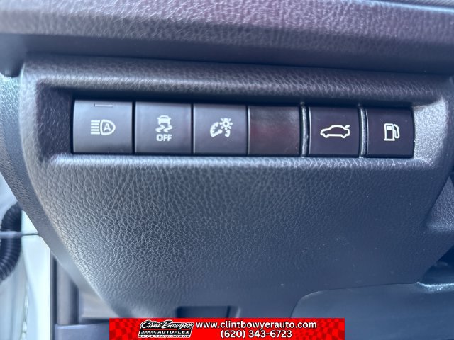 Used 2025 Toyota Camry LE FWD image 22