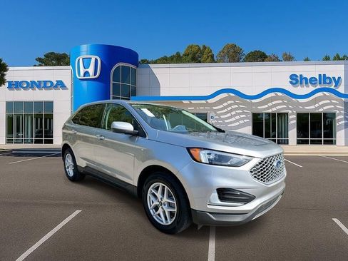 Used 2024 Ford Edge SEL AWD/4WD image 2