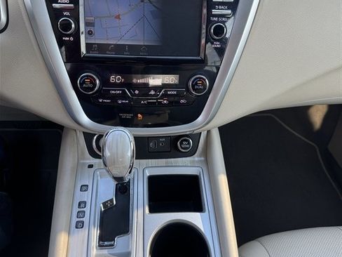 Used 2018 Nissan Murano SL w/ Moonroof Package AWD/4WD image 17
