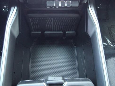 Used 2025 RAM 1500 Big Horn AWD/4WD image 25