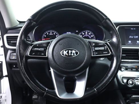 Used 2020 Kia Optima SE image 11
