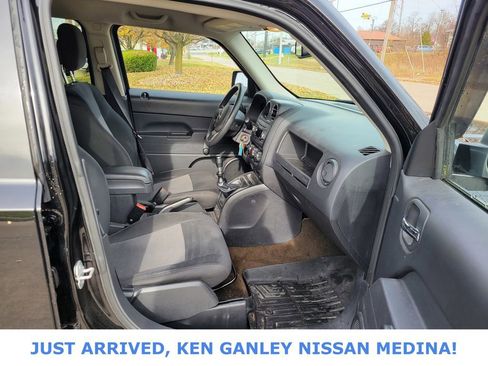 Used 2016 Jeep Patriot Sport image 20