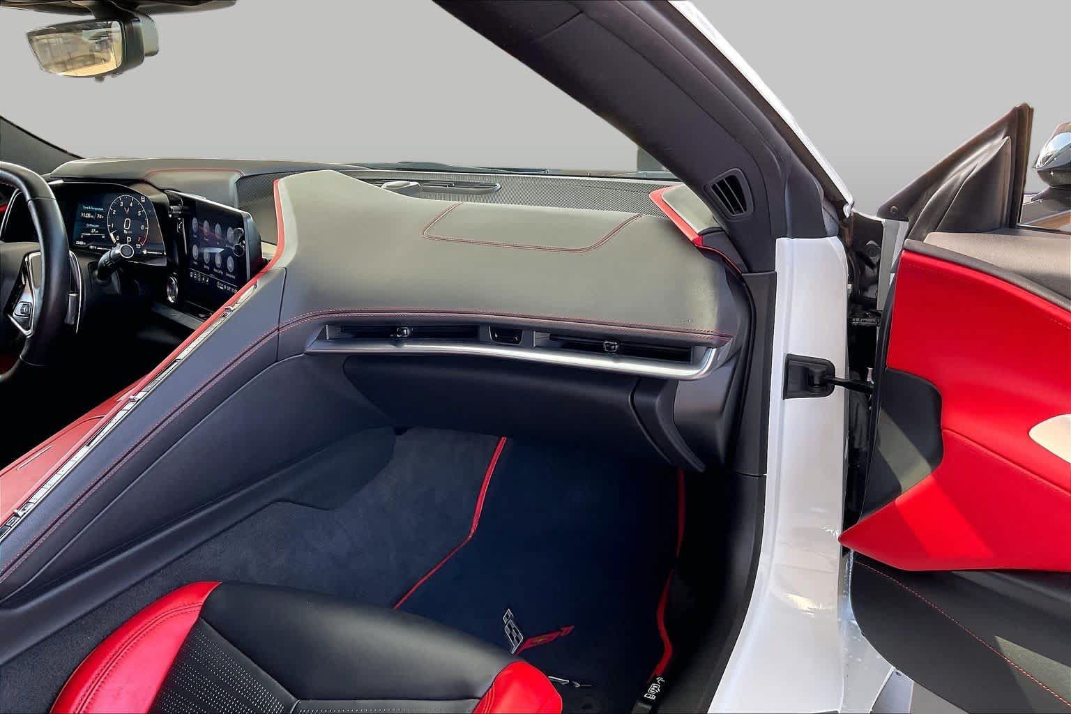 Used 2023 Chevrolet Corvette Stingray Preferred Cpe w/ Z51 Performance Package RWD image 18