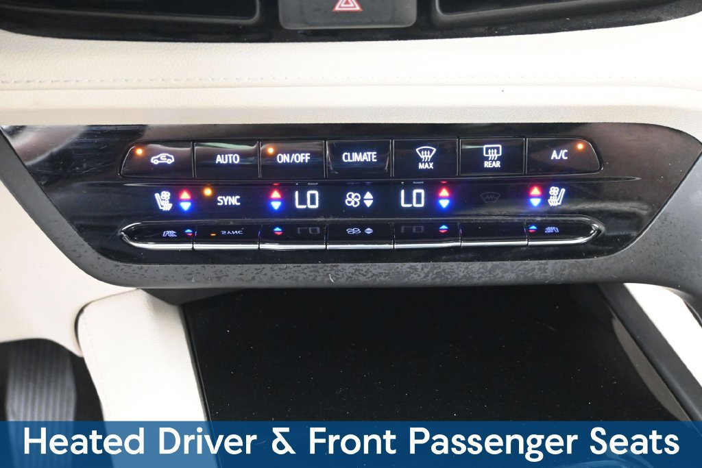 Used 2022 Buick Envision Avenir w/ Technology Package II AWD/4WD image 22
