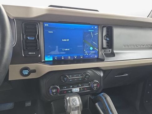 Used 2023 Ford Bronco Wildtrak AWD/4WD image 17
