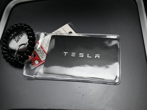 Used 2023 Tesla Model 3 Standard Range RWD image 33