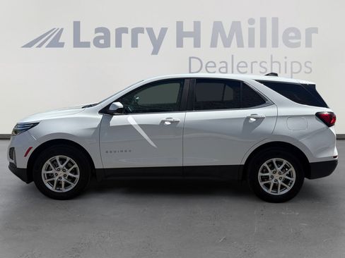 Used 2024 Chevrolet Equinox LT AWD/4WD image 2