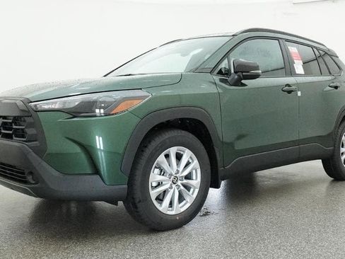 New 2026 Toyota Corolla Cross LE FWD image 17