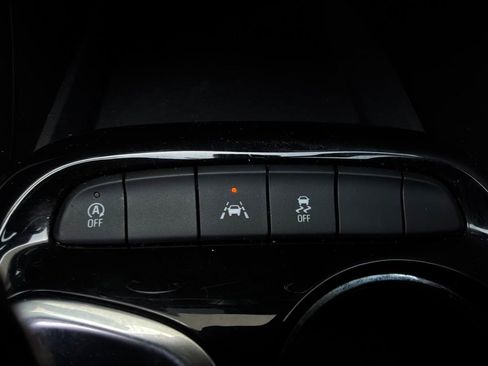 Used 2025 Buick Encore GX Preferred FWD image 23