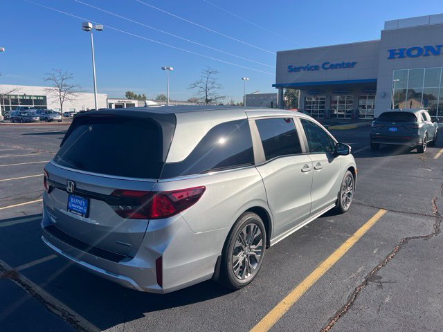 New 2027 Honda Odyssey Touring image 5