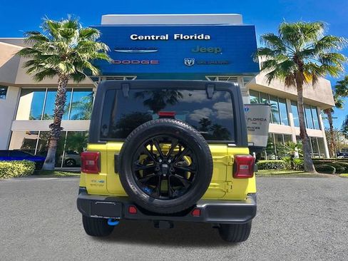 Used 2023 Jeep Wrangler Unlimited Sahara w/ Cold Weather Group image 6