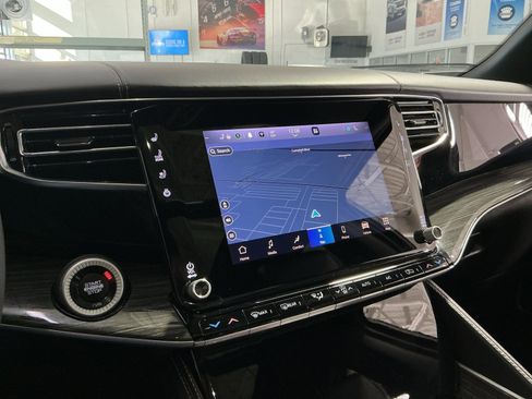 Used 2022 Jeep Wagoneer Series III w/ Premium Group I image 28