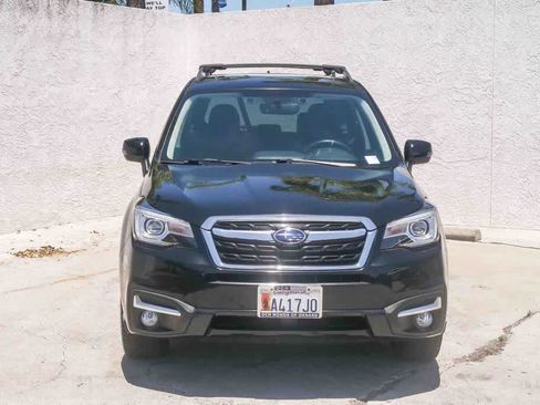 Used 2018 Subaru Forester 2.5i Touring w/ Popular Package #3B AWD/4WD image 2