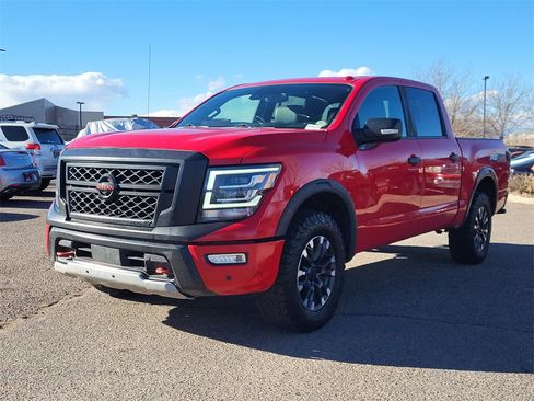 Used 2021 Nissan Titan PRO-4X w/ Pro-4x Convenience Package image 8