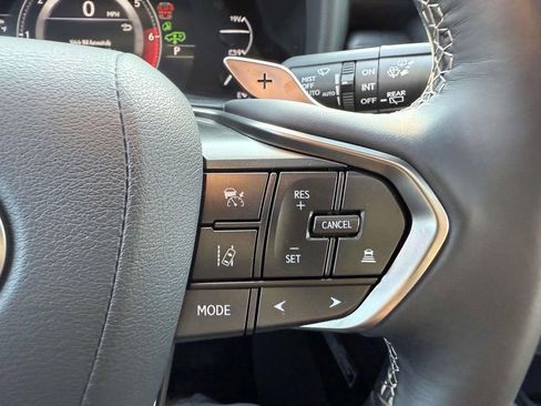 Used 2024 Lexus LX 600 4WD w/ Appearance Package image 23