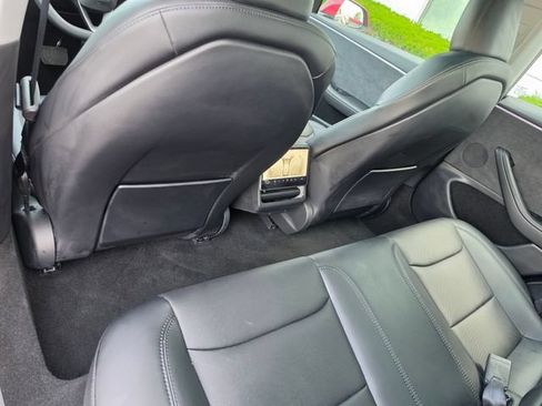 Used 2025 Tesla Model 3 Long Range AWD/4WD image 25