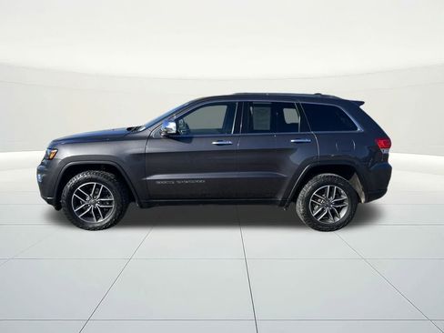 Used 2019 Jeep Grand Cherokee Limited w/ Luxury Group II image 2