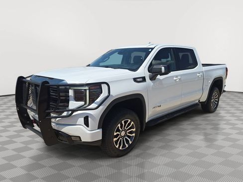 Used 2022 GMC Sierra 1500 AT4 AWD/4WD image 3