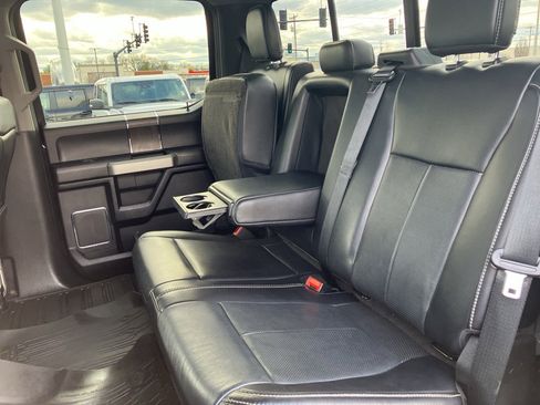 Used 2020 Ford F350 Lariat w/ Chrome Package image 31
