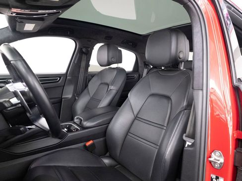 Certified 2023 Porsche Cayenne GTS AWD/4WD image 4