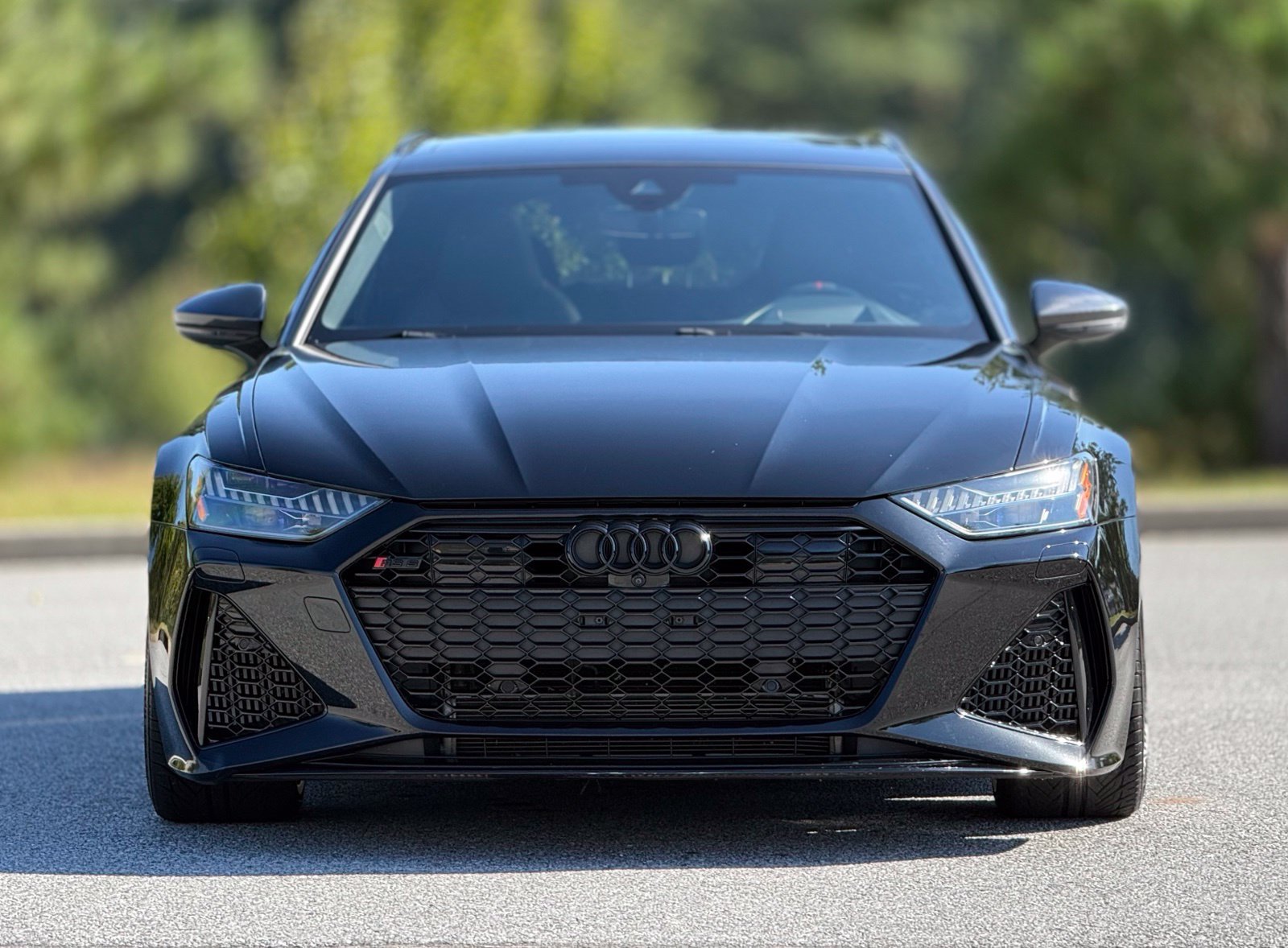 Used 2021 Audi RS 6 w/ Executive Package AWD/4WD image 3