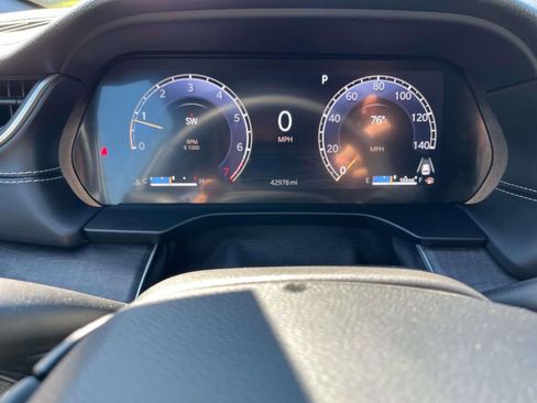 Used 2024 Jeep Grand Cherokee L Limited w/ Luxury Tech Group II image 42