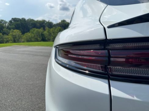 New 2025 Porsche Cayenne Coupe image 14