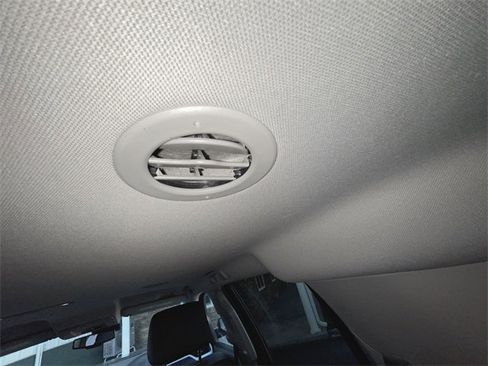 Used 2018 GMC Yukon XL SLT image 21