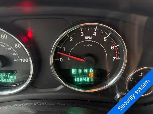 Used 2011 Jeep Wrangler Sahara w/ Connectivity Group AWD/4WD image 11