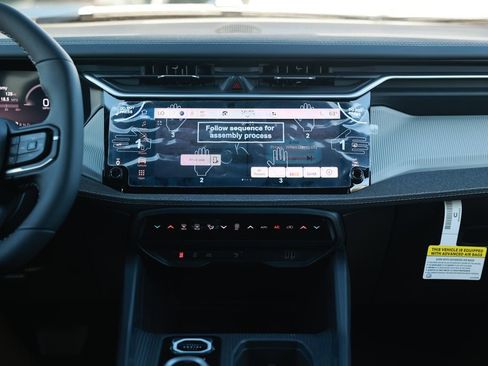 New 2026 Jeep Cherokee Laredo image 24