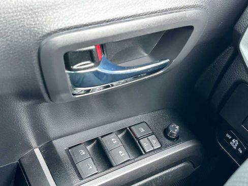 Used 2023 Toyota Tacoma TRD Off-Road w/ Black Out Package (TMS) image 32