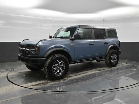Used 2024 Ford Bronco Badlands AWD/4WD image 4