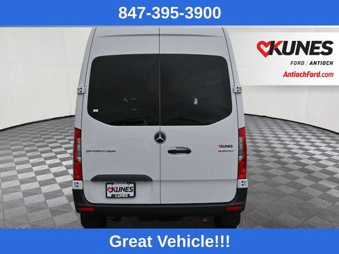 Used 2024 Mercedes-Benz Sprinter 2500 image 5