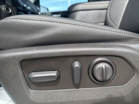 Used 2022 Chevrolet Silverado 1500 LTZ AWD/4WD image 23