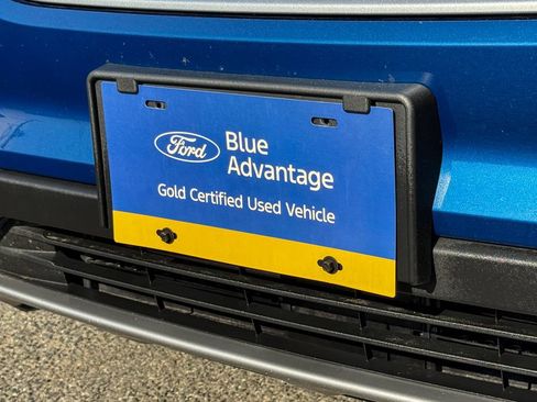 Certified 2023 Ford Edge SEL w/ Convenience Package AWD/4WD image 9