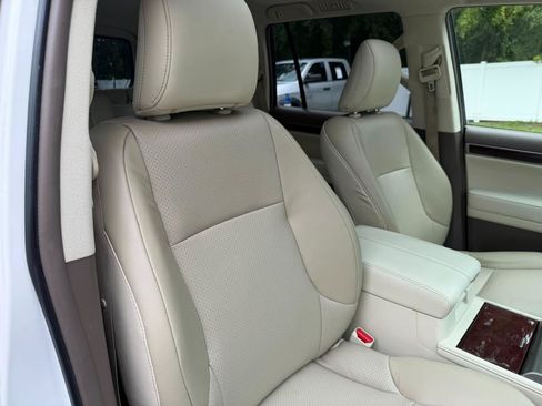 Used 2017 Lexus GX 460 Luxury w/ Preferred Accessory Package AWD/4WD image 49