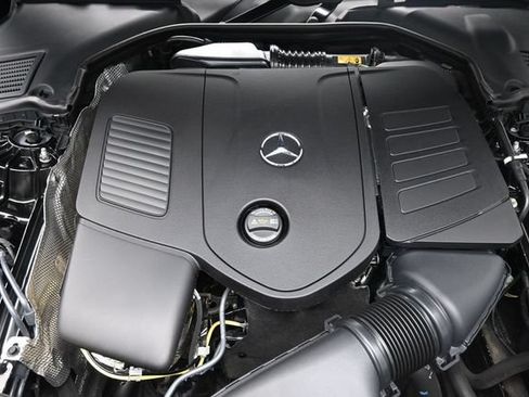 Certified 2025 Mercedes-Benz C 300 Sedan w/ AMG Line w/ Night Package image 31