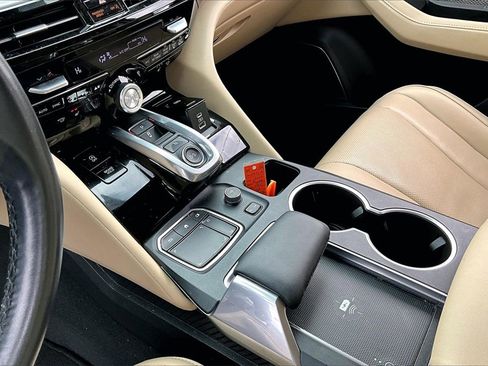 Certified 2022 Acura MDX SH-AWD w/ Technology Package image 15