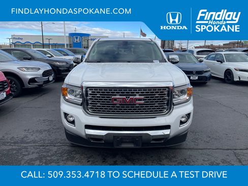 Used 2020 GMC Canyon Denali image 2