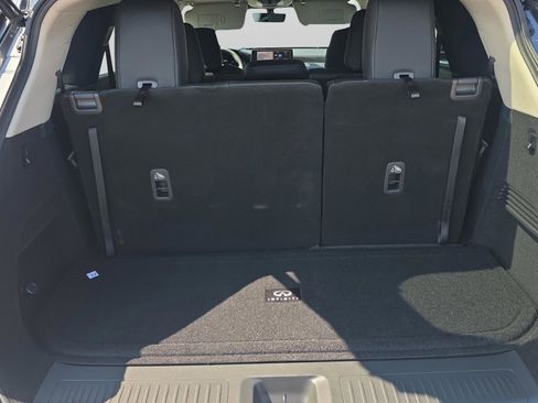 Certified 2026 INFINITI QX60 Luxe w/ Family Package image 9