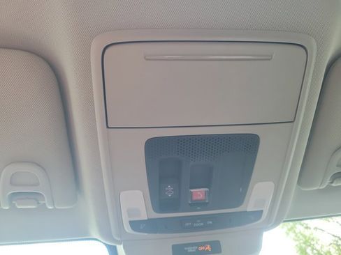 Certified 2024 Honda Accord EX image 33