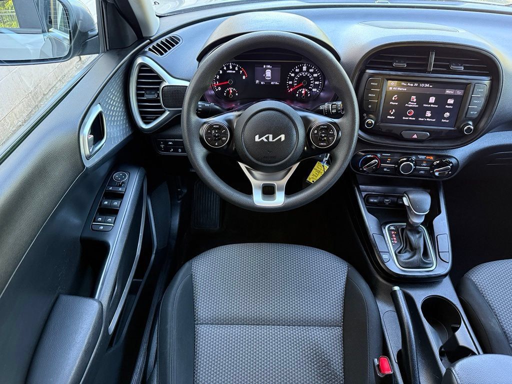 Used 2022 Kia Soul LX w/ Technology Package FWD image 24