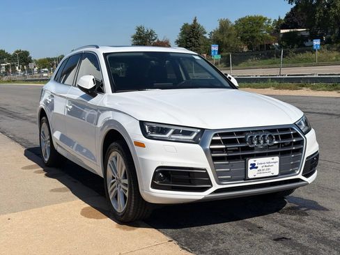 Used 2018 Audi Q5 Prestige w/ Prestige Package AWD/4WD image 3