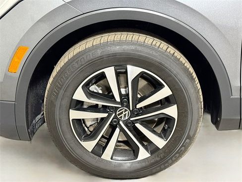 Used 2024 Volkswagen Tiguan S image 28