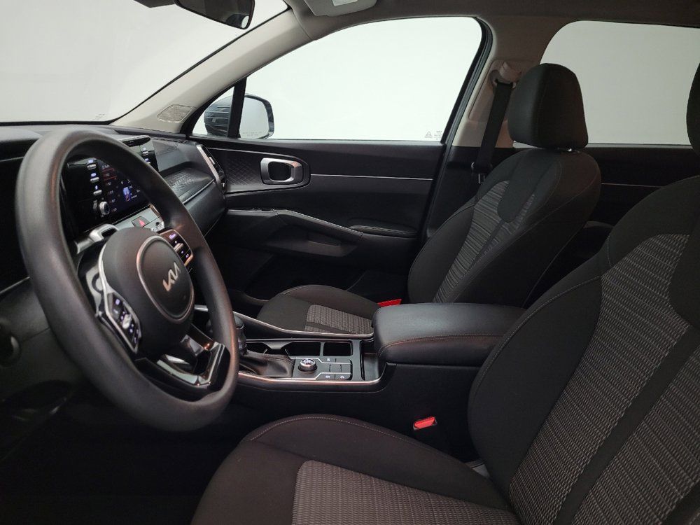 Used 2022 Kia Sorento LX FWD image 17