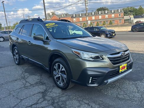 Certified 2022 Subaru Outback Limited AWD/4WD image 4