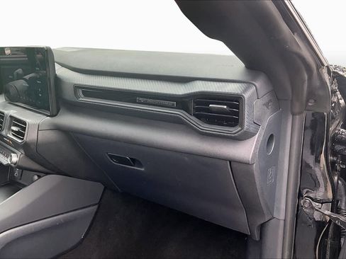 Used 2025 Ford Mustang Coupe RWD image 15