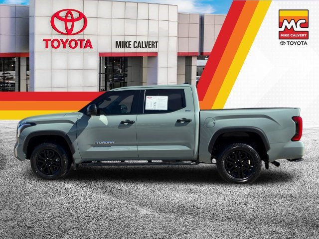 Used 2024 Toyota Tundra SR5 AWD/4WD image 2