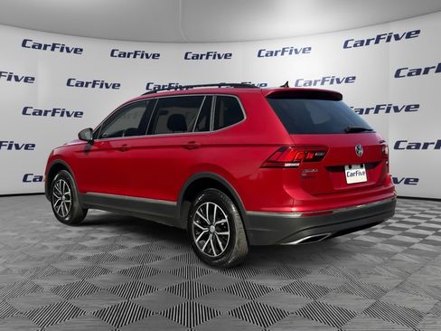 Used 2021 Volkswagen Tiguan SE w/ Panoramic Sunroof Package AWD/4WD image 3